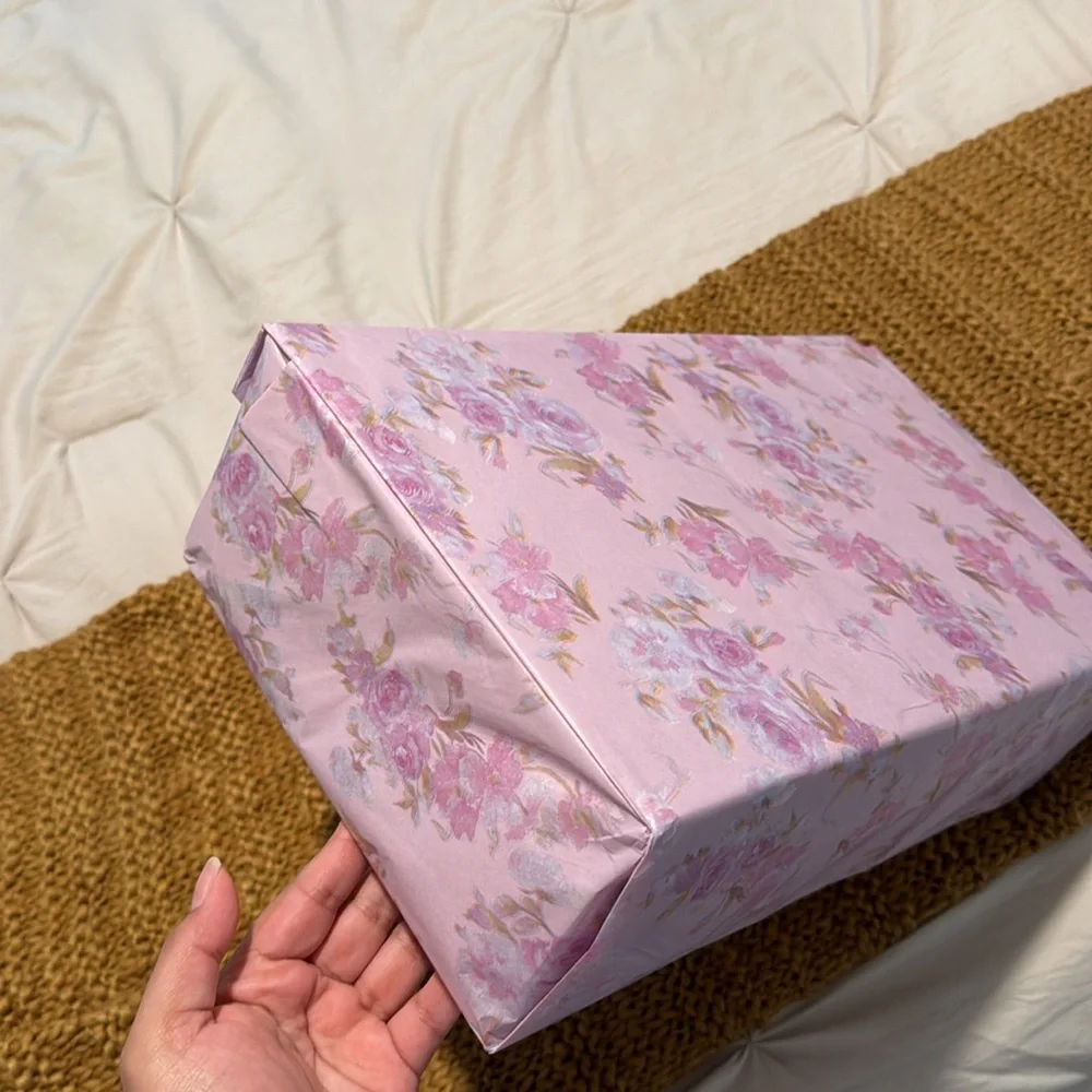 Stanley Pink Floral Gift Box - Picture 3 of 4